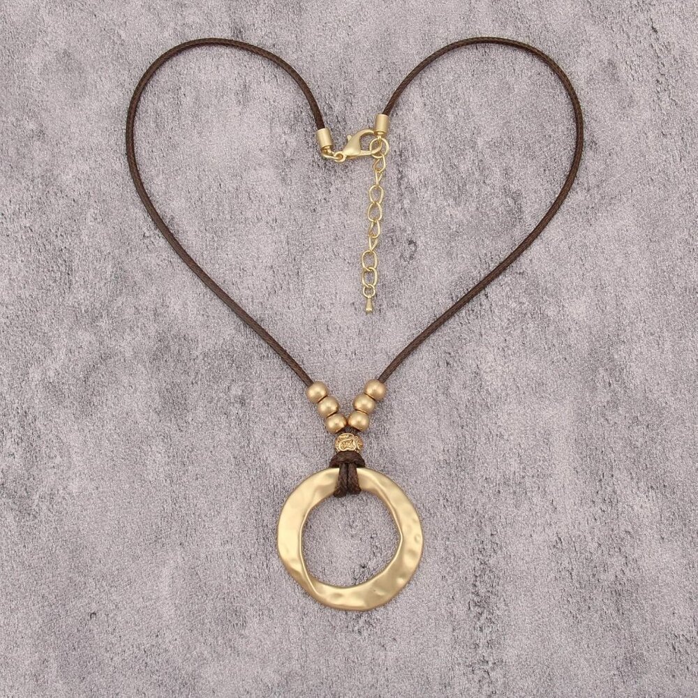 Bohemian Necklaces for Women Leather Necklace Wood Pendant Choker Long Brown Nec - Picture 8 of 9